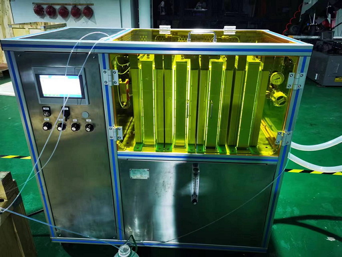 山東海化股份采購中試級管式光催化反應(yīng)設(shè)備一套